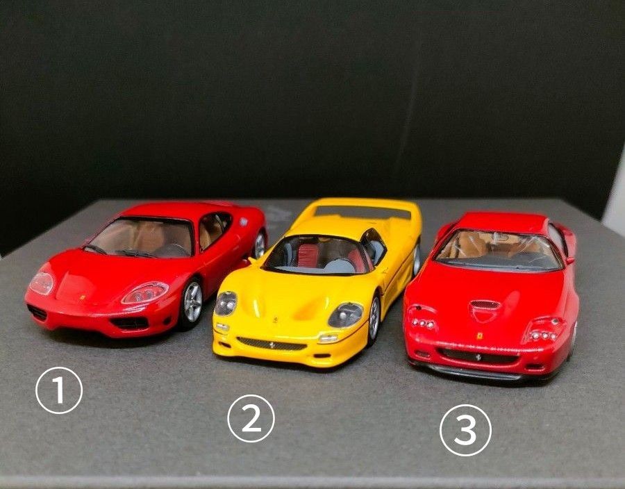 フェラーリ3種類 ミニカー3台セット