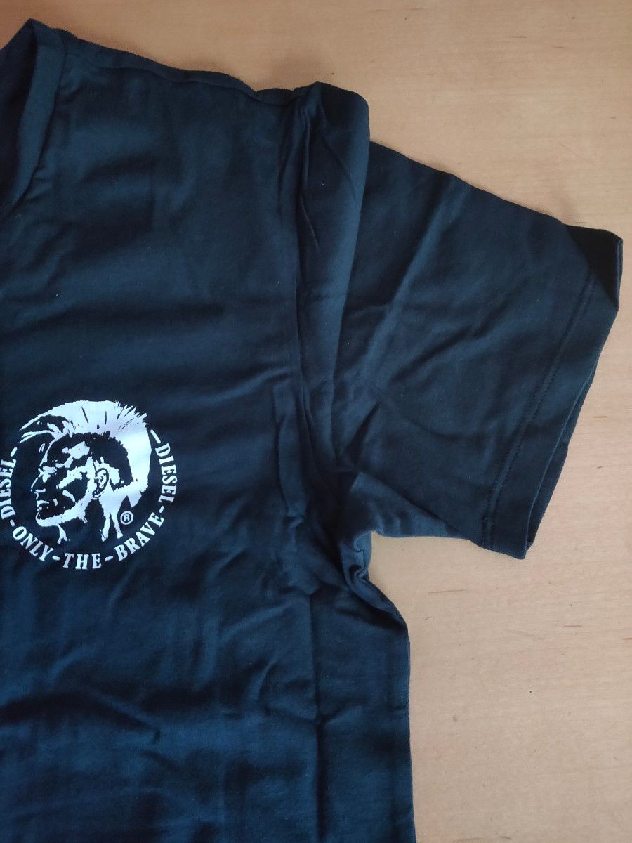 DIESEL ディーゼル　VネックTシャツ　半袖　黒　Sサイズ(日本人サイズ感M)