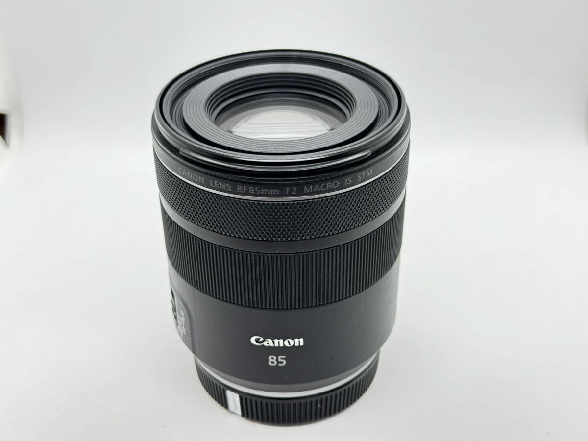 Canon RF 85mm F2 MACRO IS STM_画像2