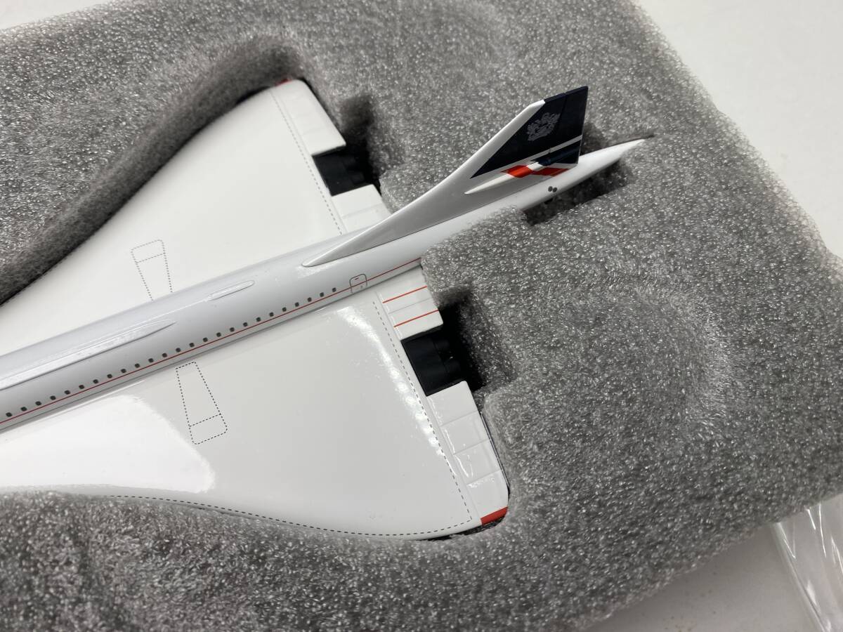 ★BRITISH AIRWAYS ブリティッシュ エアウェイズ★1/200スケール フィギュア 飛行機 稀少【中古/現状品】_画像6