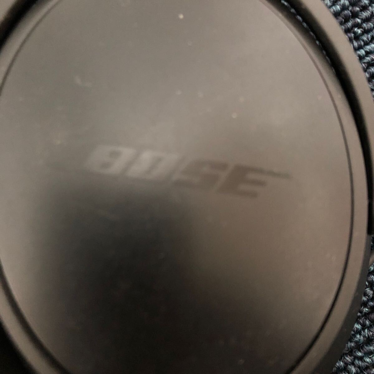 【に.ec】BOSE ヘッドフォン イヤホンジャック式 劣化あり 音出し確認済み コントローラー付き 黒 耳部分問題なし ヘッドホン 有線 _画像2