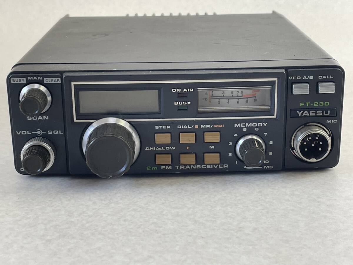 (A1) любитель стоит посмотреть!*YAESU FT-230 Maldol антенна совместно!* приемопередатчик радиолюбительская связь рация * работоспособность не проверялась!