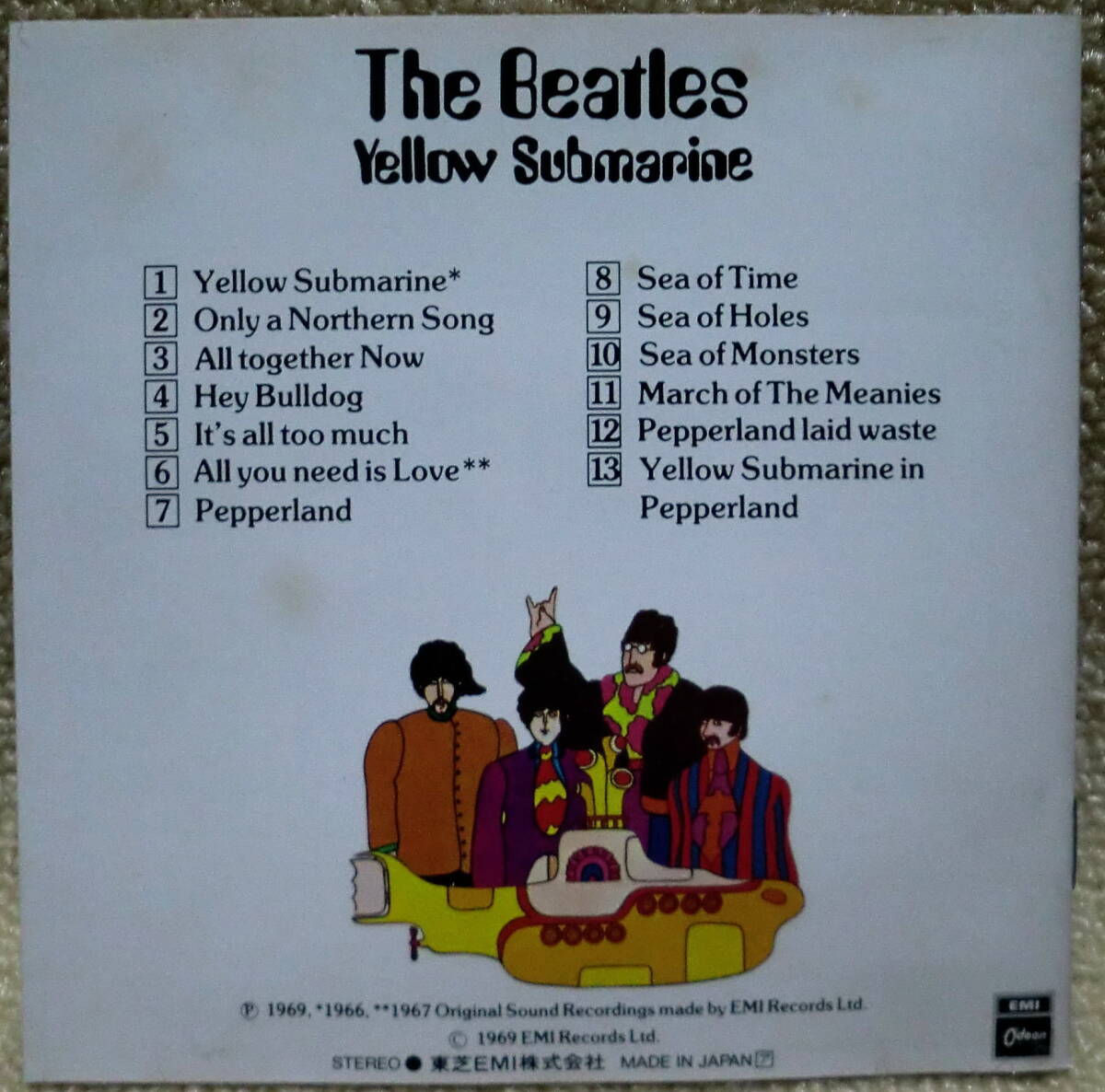 即決！【2点で送料無料】CD ビートルズ Beatles Yellow Submarine イエローサブマリン 日本盤 リマスター前ステレオ音源 後半オーケストラ_ブックレット裏表紙にシミ部分