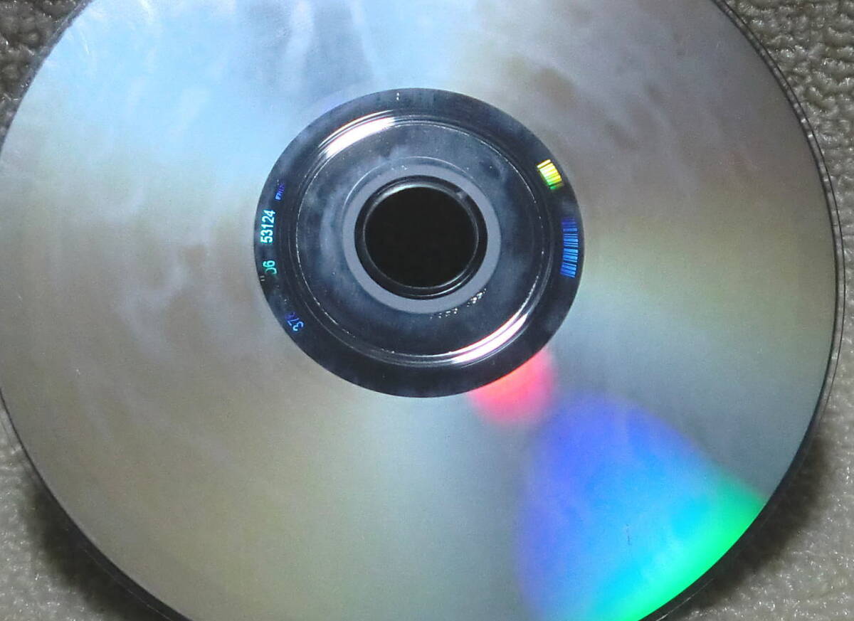 【2点で送料無料】CDは2枚 ビートルズ Beatles Rubber Soul US仕様 US盤 紙ジャケ Mono＋Stereo 内袋も復刻 ボックスのバラ※ディスク曇り_1枚のディスクの状態（共通画像です）