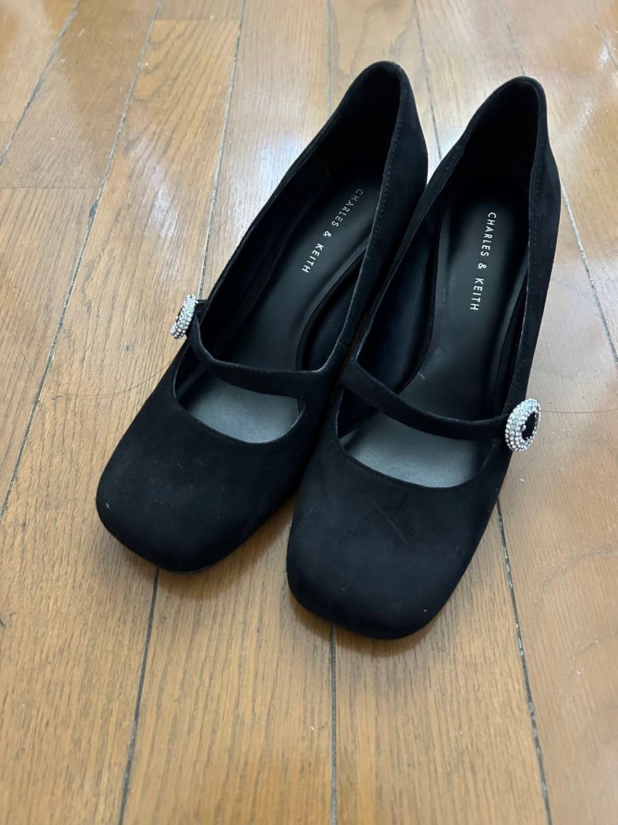 未使用品　ヒール パンプス  シューズ　Charles Keith