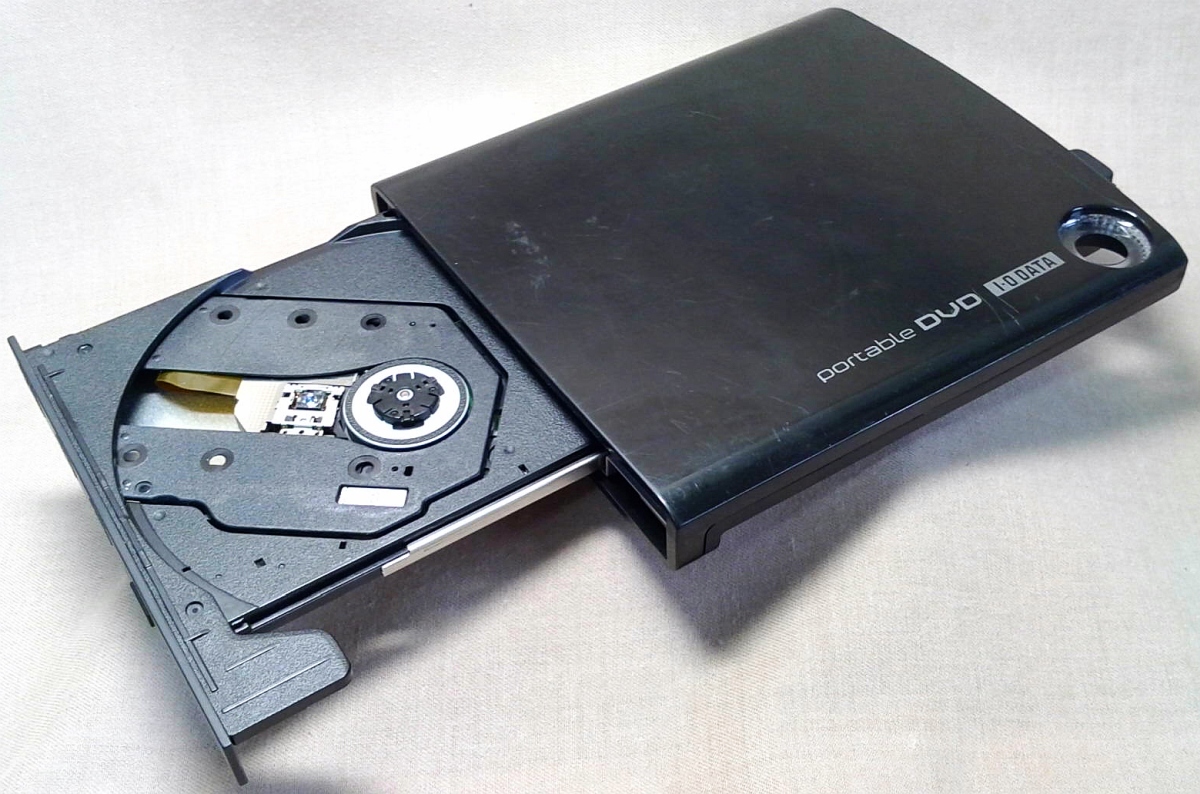 ポータブルDVDドライブ I-O DATA DVRP-U8CK 送料230円 中古 収納式USBケーブル バスパワー スーパーマルチ スリム_画像4