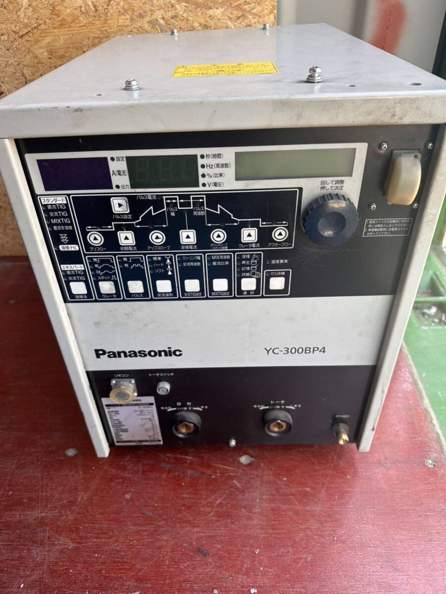 A # Panasonic TIG溶接機　YC-300BP4 通電確認済み 直接引き取り限定 埼玉県さいたま市岩槻区保管_画像2