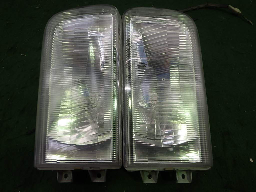  selling out DE51V Every Every halogen Koito 100-32298 head light left right 06-05-07-530 B2-L13-4s Lee a-ru Nagano 