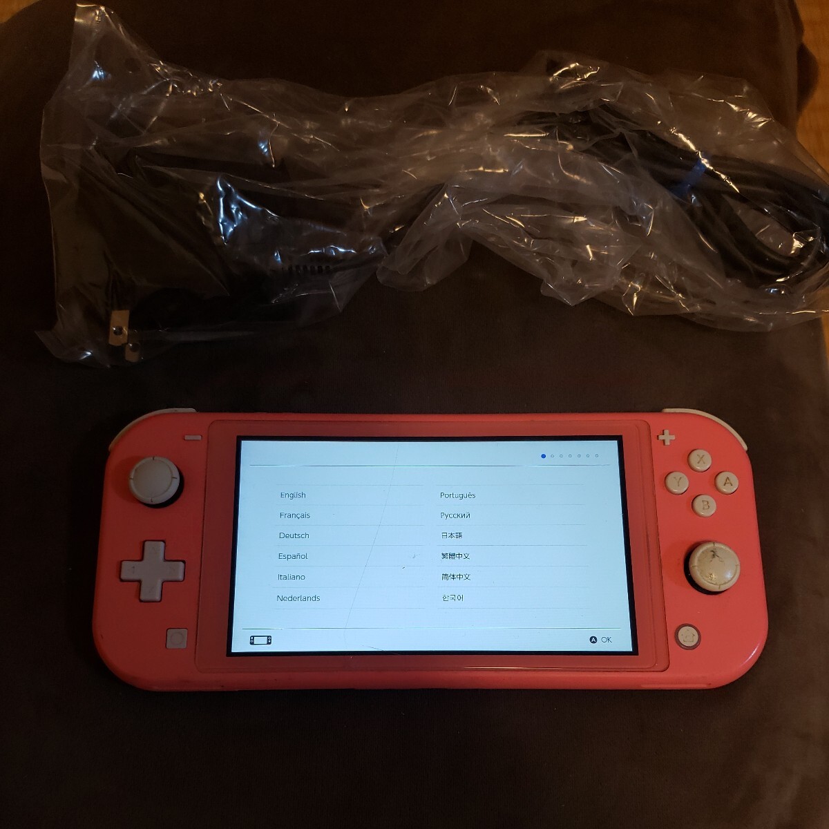 Nintendo Switch Lite　コーラル　訳あり品_画像1