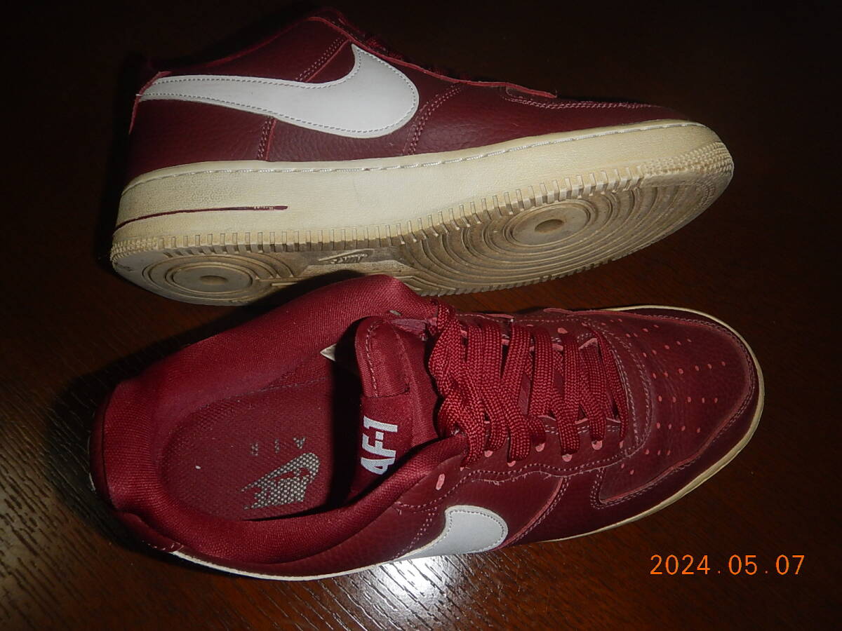 USED美品★NIKEAIR FORCE 1 '07 LV8 "NBA TEAM RED" 823511-605 （チームレッド/ホワイト）★SIZE＝27.5ｃｍ_画像6