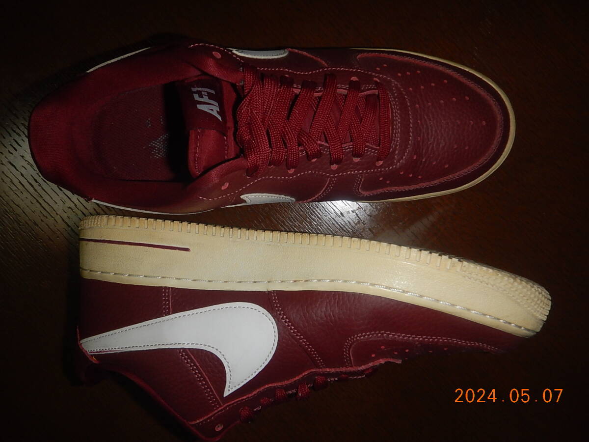 USED美品★NIKEAIR FORCE 1 '07 LV8 "NBA TEAM RED" 823511-605 （チームレッド/ホワイト）★SIZE＝27.5ｃｍ_画像7