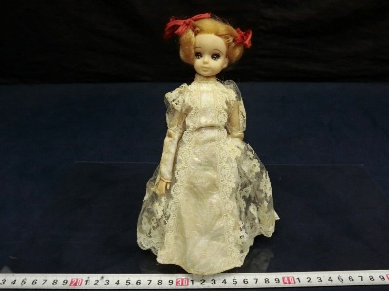 L6024 TAKARA 旧タカラ 昭和レトロ リカちゃん 着せ替え人形 ドール ジャンク ソフビ人形の画像1