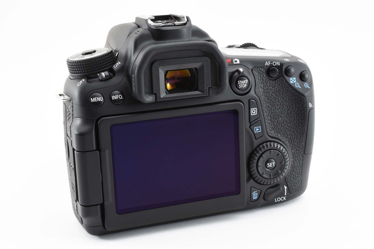 425241 ショット数10枚/ほぼ新品/EOS 70D ダブルレンズキット Wi-Fi内蔵♪デジタル一眼レフカメラ バック/SD 32GB/専用ガラスフィルム/_画像7