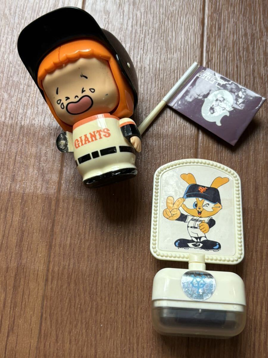  Yomiuri Giants ja bit ko Logo ro stamp * Professional Baseball doll irekomi. figure right hand breaking junk rare that time thing 