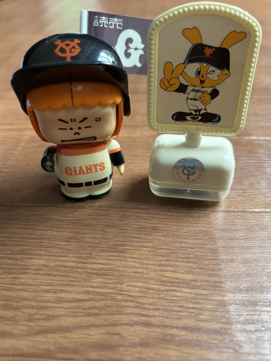 Yomiuri Giants ja bit ko Logo ro stamp * Professional Baseball doll irekomi. figure right hand breaking junk rare that time thing 