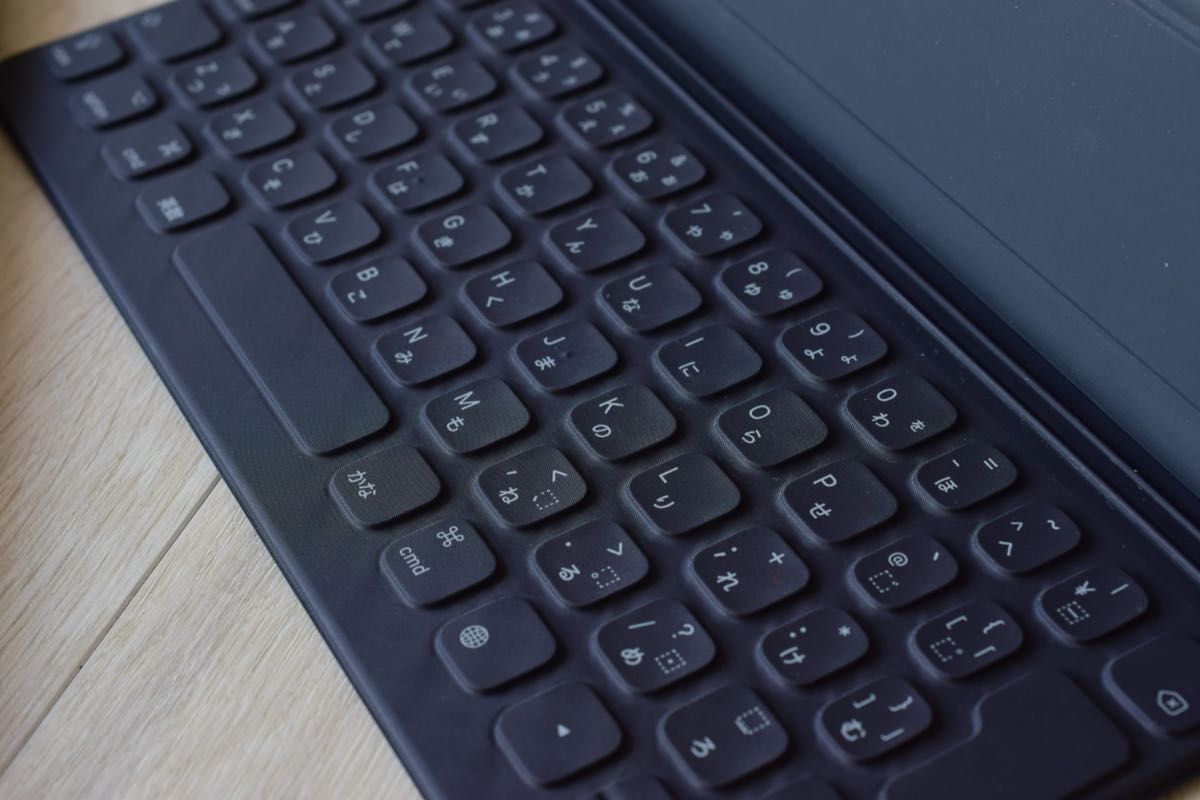 10.5インチiPad Pro、iPad 第7世代、iPad Air3用 Smart Keyboard Smart Cover