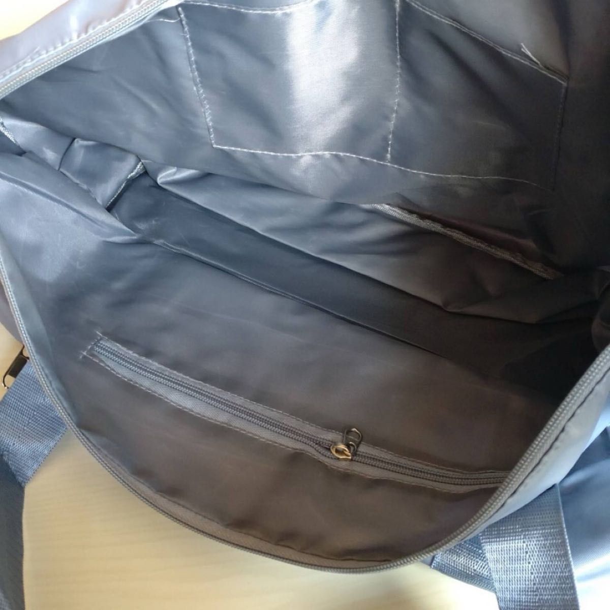 旅行バッグ　折りたたみ トラベルバッグ　グレー　アウトドア　荷物収納　バッグ