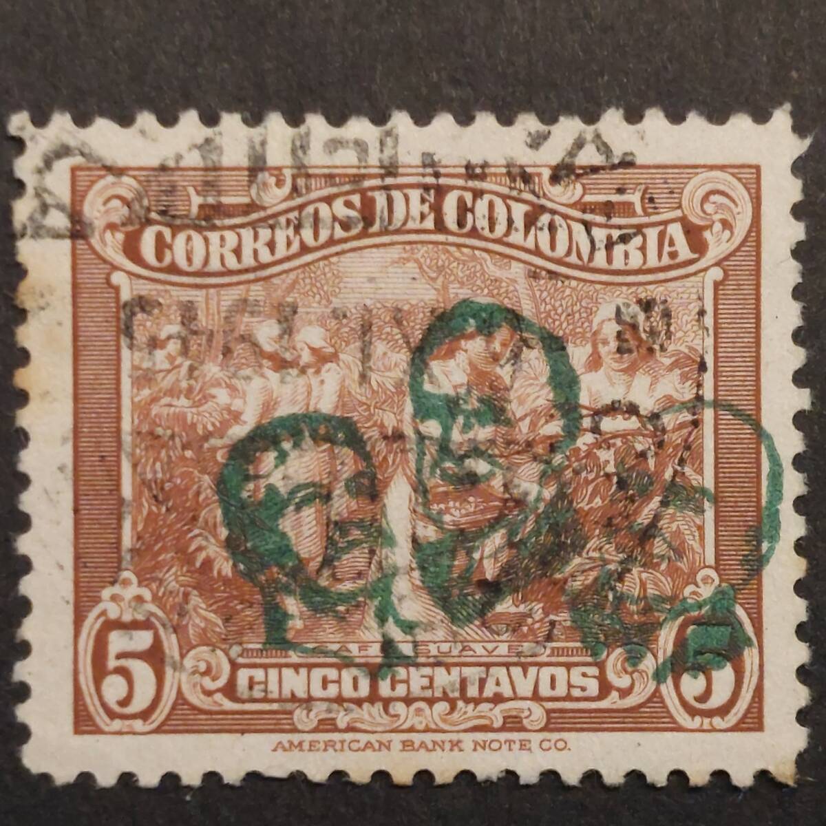 J566 コロンビア切手「コーヒー摘み取り」デザインに「大戦主連合国トップのスターリン、ルーズベルト、チャーチル」を加刷 1945年 使用済_画像1