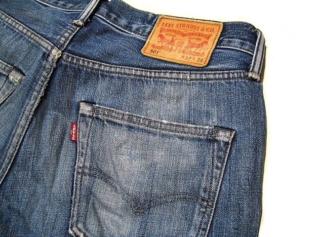 501革パッチ w32 (82x69位) 縦落ち ヒゲ Levi’s リーバイス 内股シングル_画像3