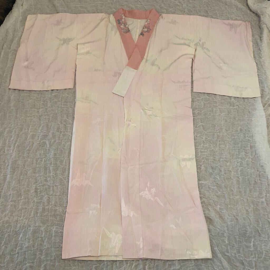長襦袢　ピンク　衿　花刺繍　縮緬　ピンク　折り鶴　着物　和装　和服　★1000_画像1