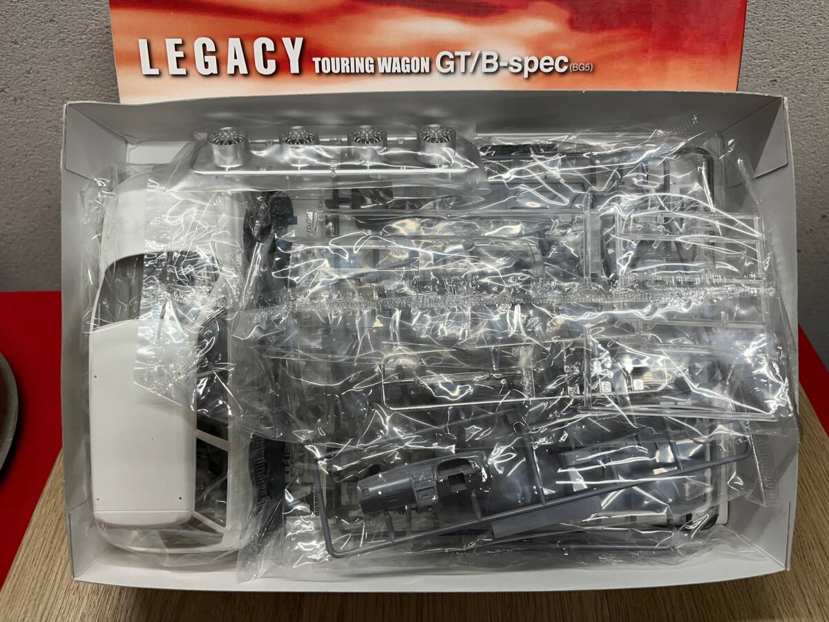 【新品・未組立品】1/24 アオシマ ザ・ベストカーGTシリーズ51 レガシィ ツーリングワゴン GT/B-spec (BG5) LEGACY_画像4