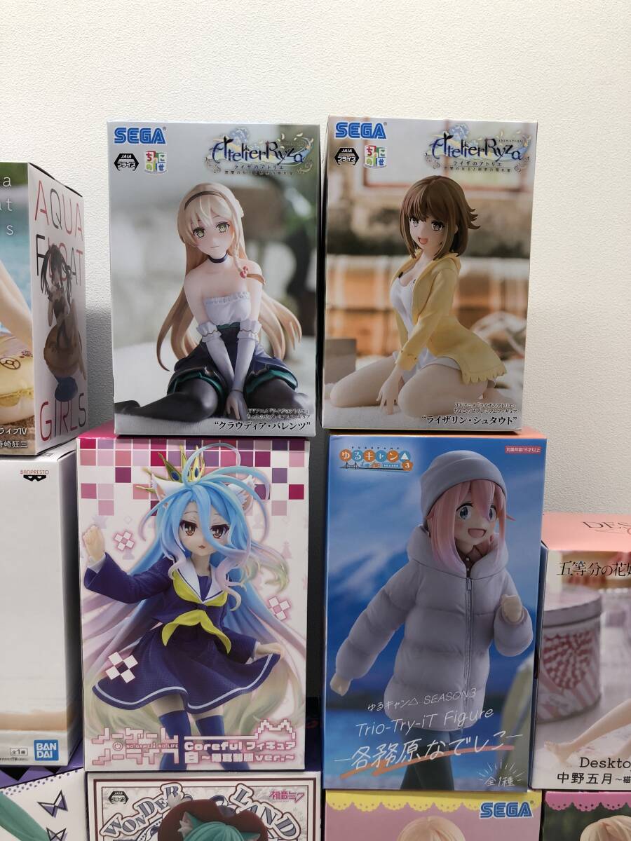 079 J) * unopened * beautiful young lady prize figure set Re: Zero / put on ../ riser. marks lie Hatsune Miku /.. can ( other ) [ including in a package un- possible ]