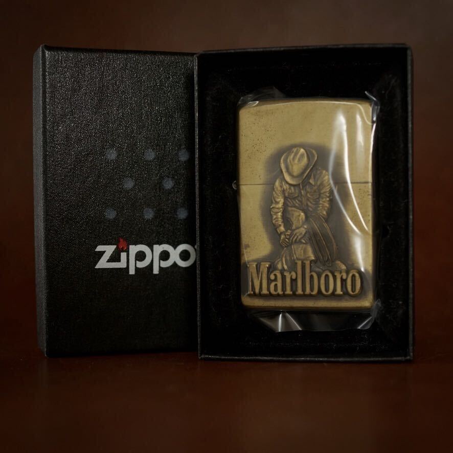 【 特別出品 】1円スタート 未使用 純正品 1998年 Marlboro Zippo マールボロ Country カウボーイジッポー Antique Brassの画像9