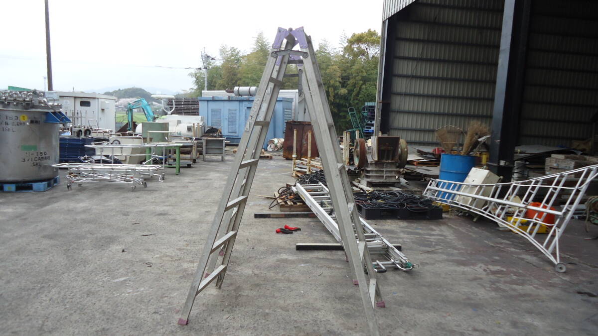  oil .N6133 stepladder height 1.7m 2 piece set Alinco MR type aluminium stepladder horse scaffold scaffold step step‐ladder used .. car wash folding stepladder used 
