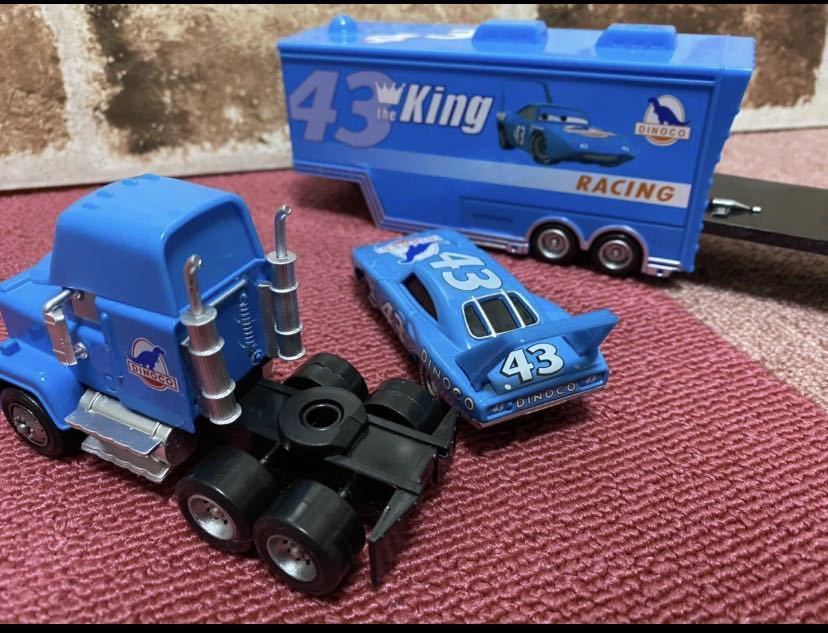 新品未使用 カーズ マック トラック トレーラー キング ダイナコ