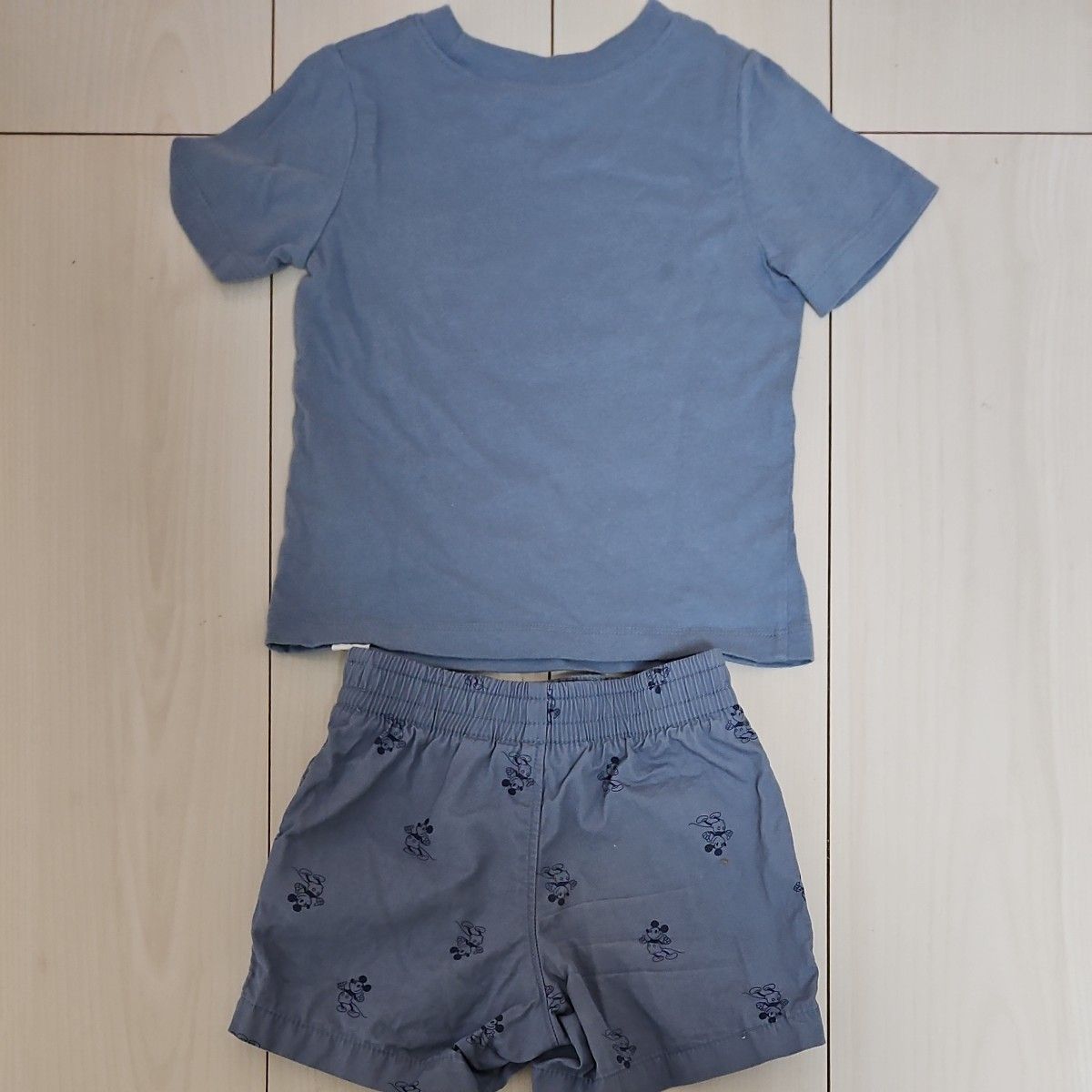 babyGAP☆Tシャツ、ハーフパンツ　90cm