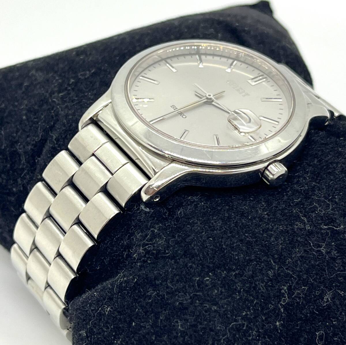 中古　SEIKO　セイコー　SPIRIT　スピリット　５E32‐6A40　デイトシルバー　稼働品　メンズクォーツ腕時計/3593-2_画像3