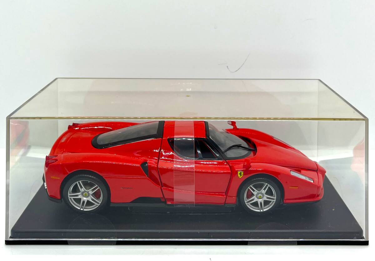 未使用品　Enzo　Ferrari　エンツォ・フェラーリ　2002　レッド　ミニカー　１/24　玩具　モデルカー/3603_画像3
