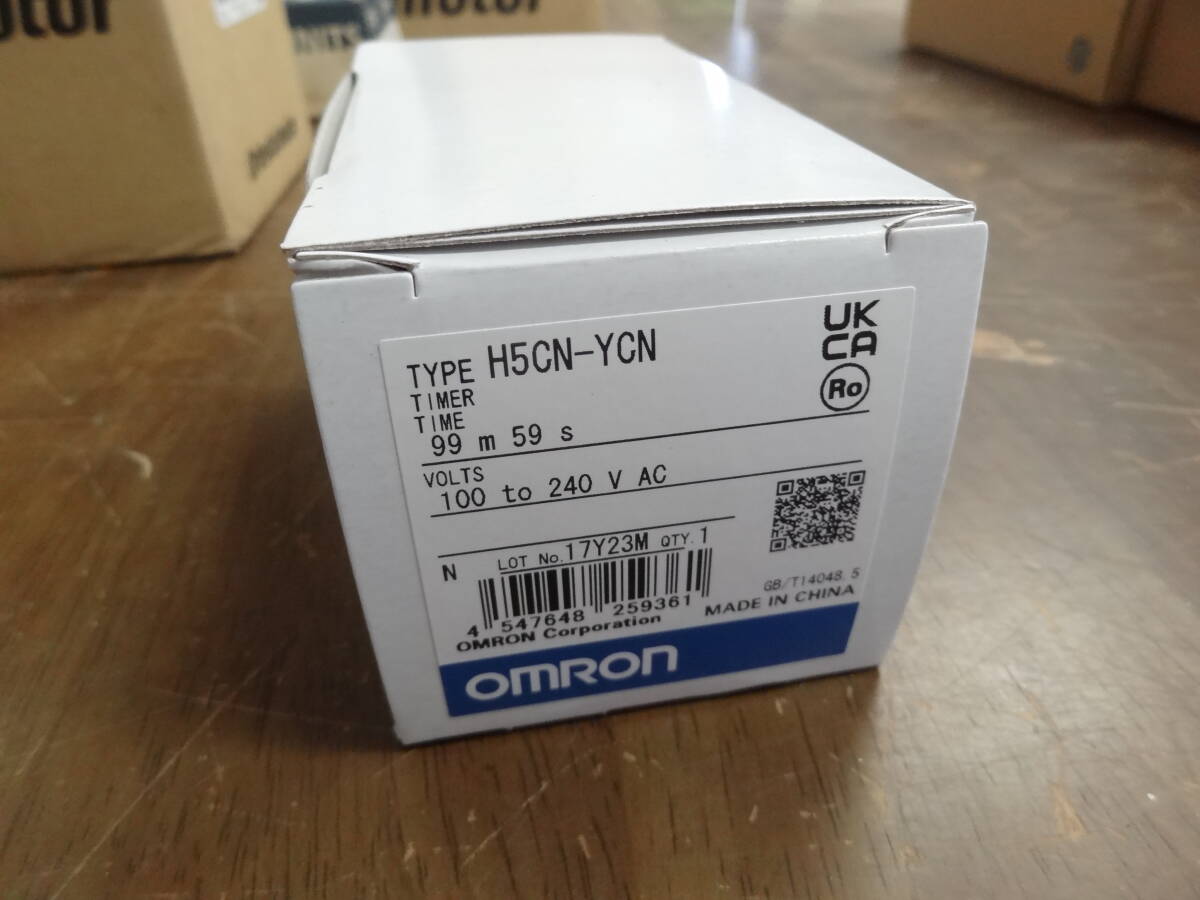 たぶん 未使用 OMRON オムロン クオーツ タイマー H5CN-YCN AC100-240