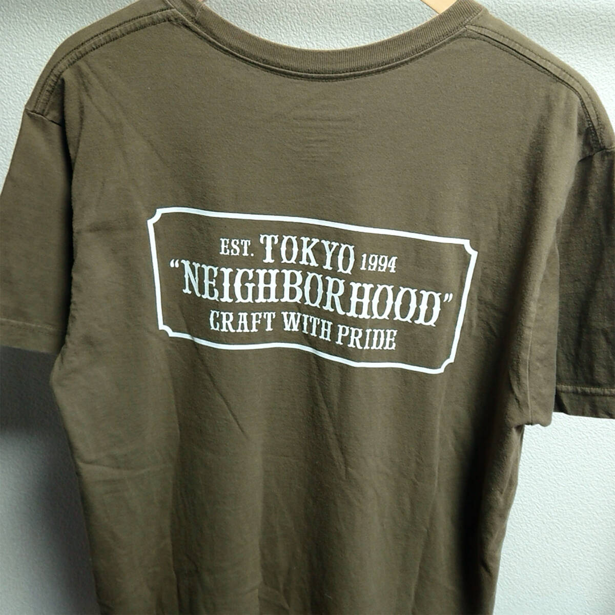 NEIGHBORHOOD (ネイバーフッド) 半袖 Tシャツ ロゴ プリント カーキ色 コットン M_画像4
