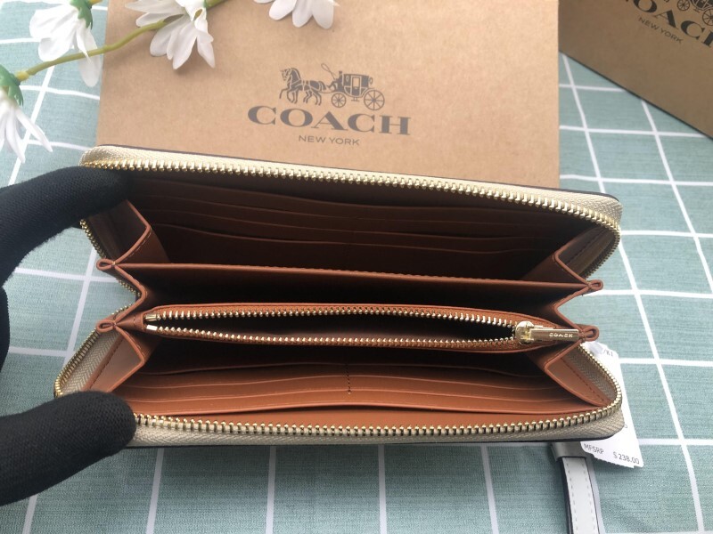 COACH 長財布 コーチ 財布 プレゼント レディース 新品 未使用 ラウンドファスナー レザー ブランド 小銭入れあり ウォレット ロゴ A340_画像5