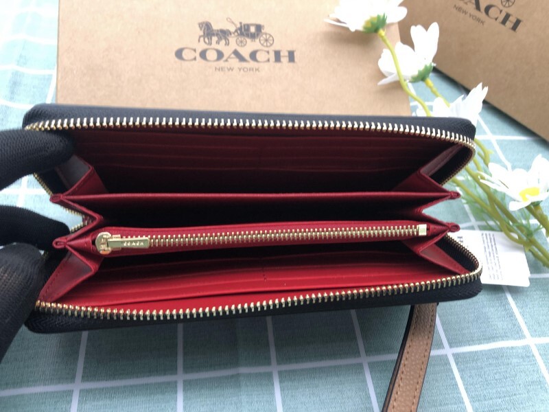 コーチ 財布 長財布 COACH メンズ レディース 新品 ストラップ付き 馬車 ブラック ウォレット プレゼント ブランド ギフト 贈り物 C125_画像6