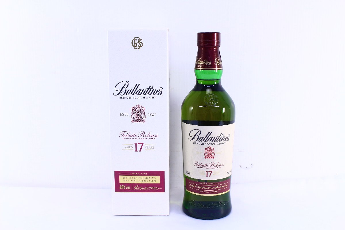 ●【未開栓】Ballantine's/バランタイン 17年 700ml 48％ ウイスキー お酒 アルコール 古酒 箱あり【10942181】_画像1