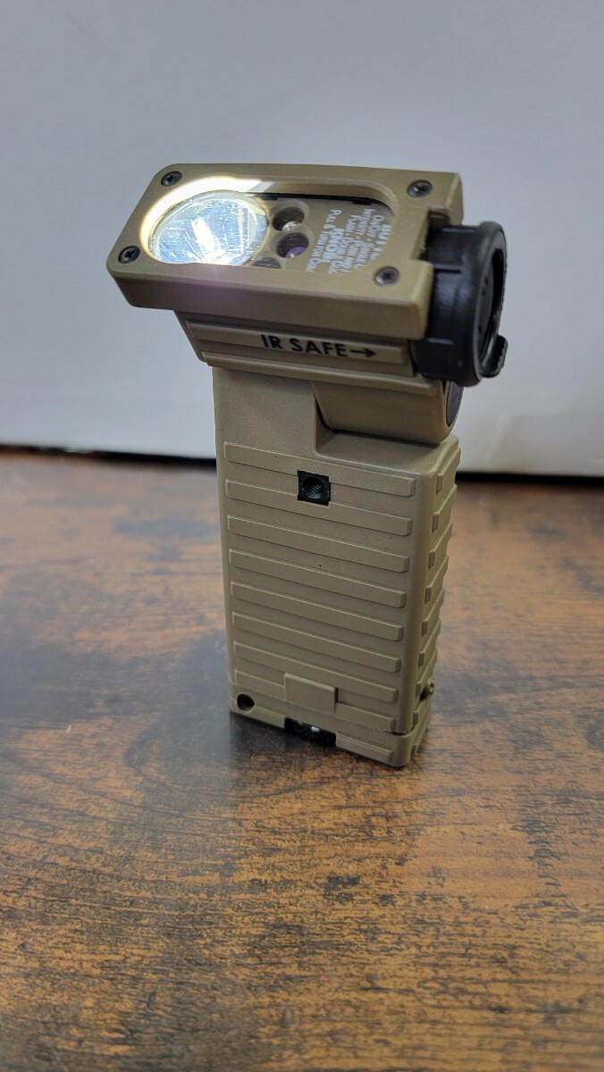 完動品 サイドワインダー　米軍実物　タクティカルライト 　SIDEWINDER ストリーム ミリタリーモデル j_画像2