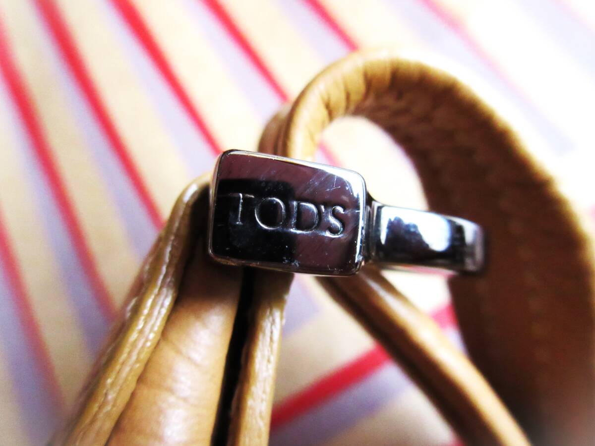 トッズ　TOD'S　本革　レザー　ショルダーバッグ　お手頃価格　早い者勝ち　9,000円均一セール ９割引き　賢く買おう　節約_画像8