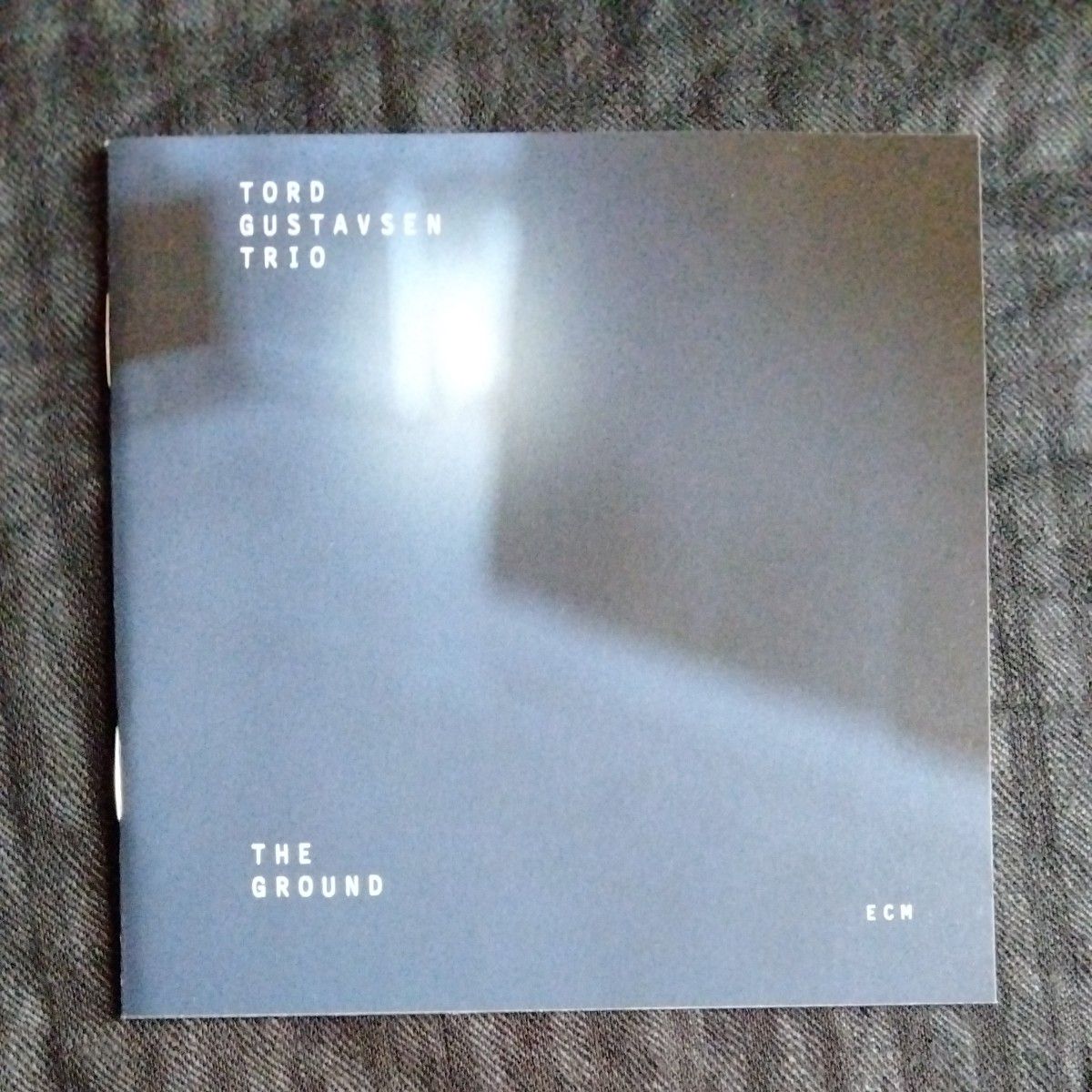 トルド・グスタフセン　Tord Gustavsen Trio - THE GROUND　ECM 独盤CD