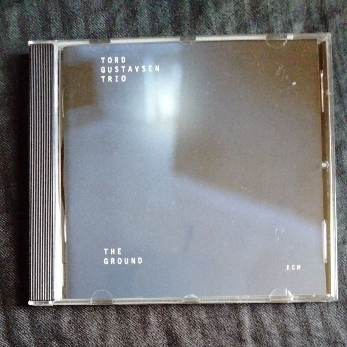 トルド・グスタフセン　Tord Gustavsen Trio - THE GROUND　ECM 独盤CD