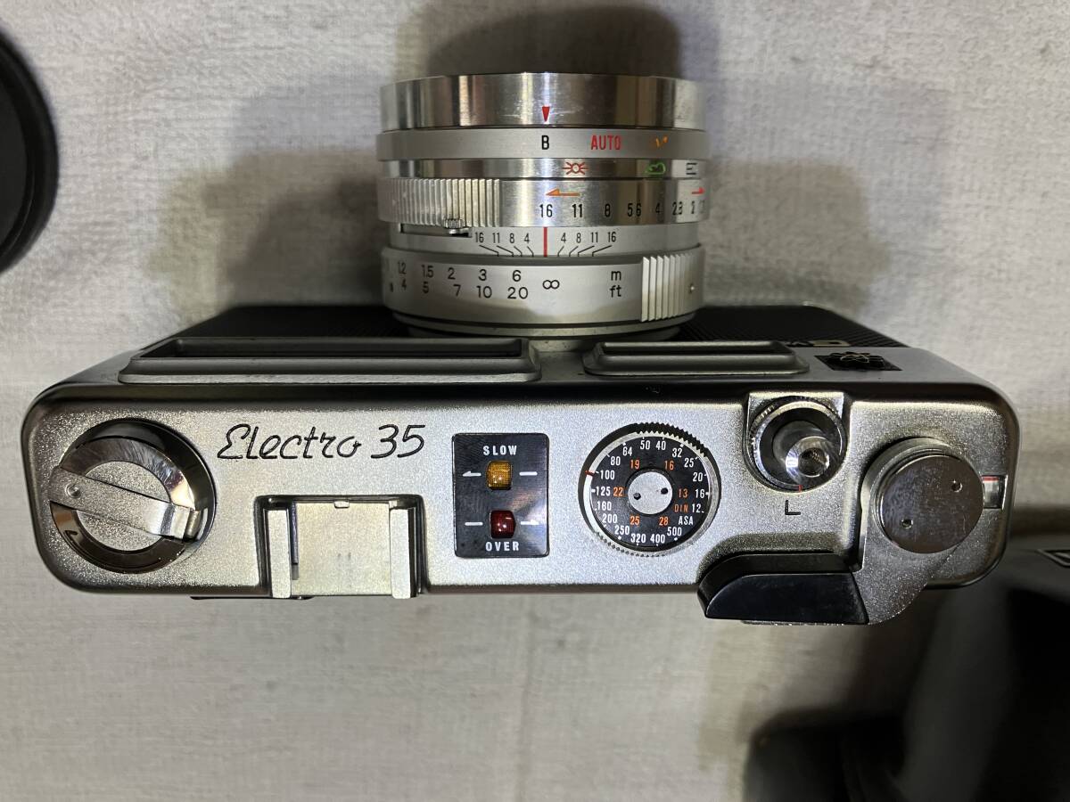 古い時代のヤシカカメラ、Electro３５、メードインジャパン、NO８１２００２３５、フイルムカメラ、時代物、当時物、シャッター切れる_画像3