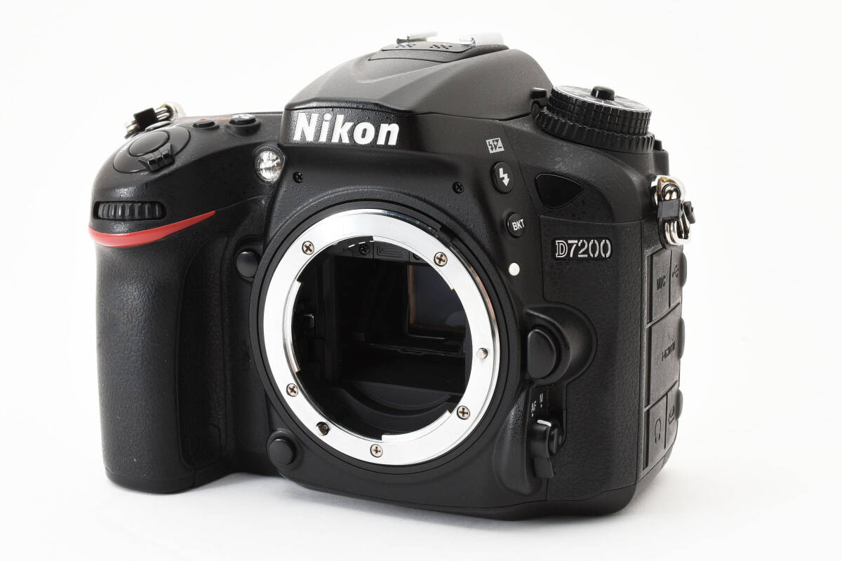 【人気のD7200 ショット数57609回】 NIKON ニコン D7200 ボディ 動作好調 一眼レフカメラ バッテリー＆充電器付き 同梱可能 1円 ＃9068_画像3