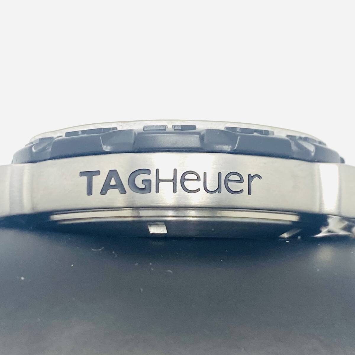 未使用保管品 TAG HEUER タグホイヤー フォーミュラ1 グランデイト WAH1010 クォーツ腕時計 スモールセコンド メンズ ケース付きの画像7