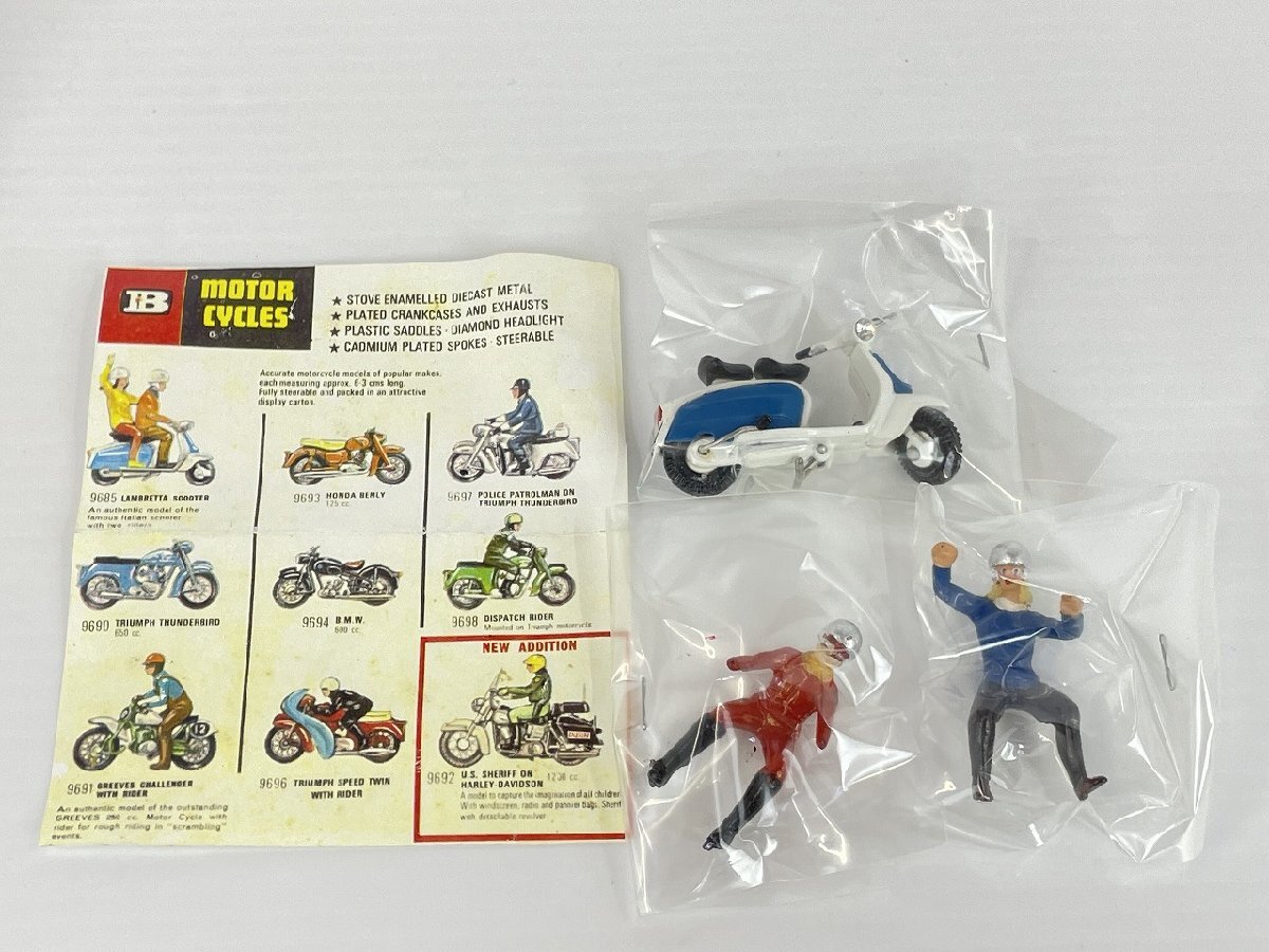 ma yellowtail ton 9685 rider attaching scooter BRITAINS 9685 Scooter and Riders [B] search : minicar retro car tin plate ma*73