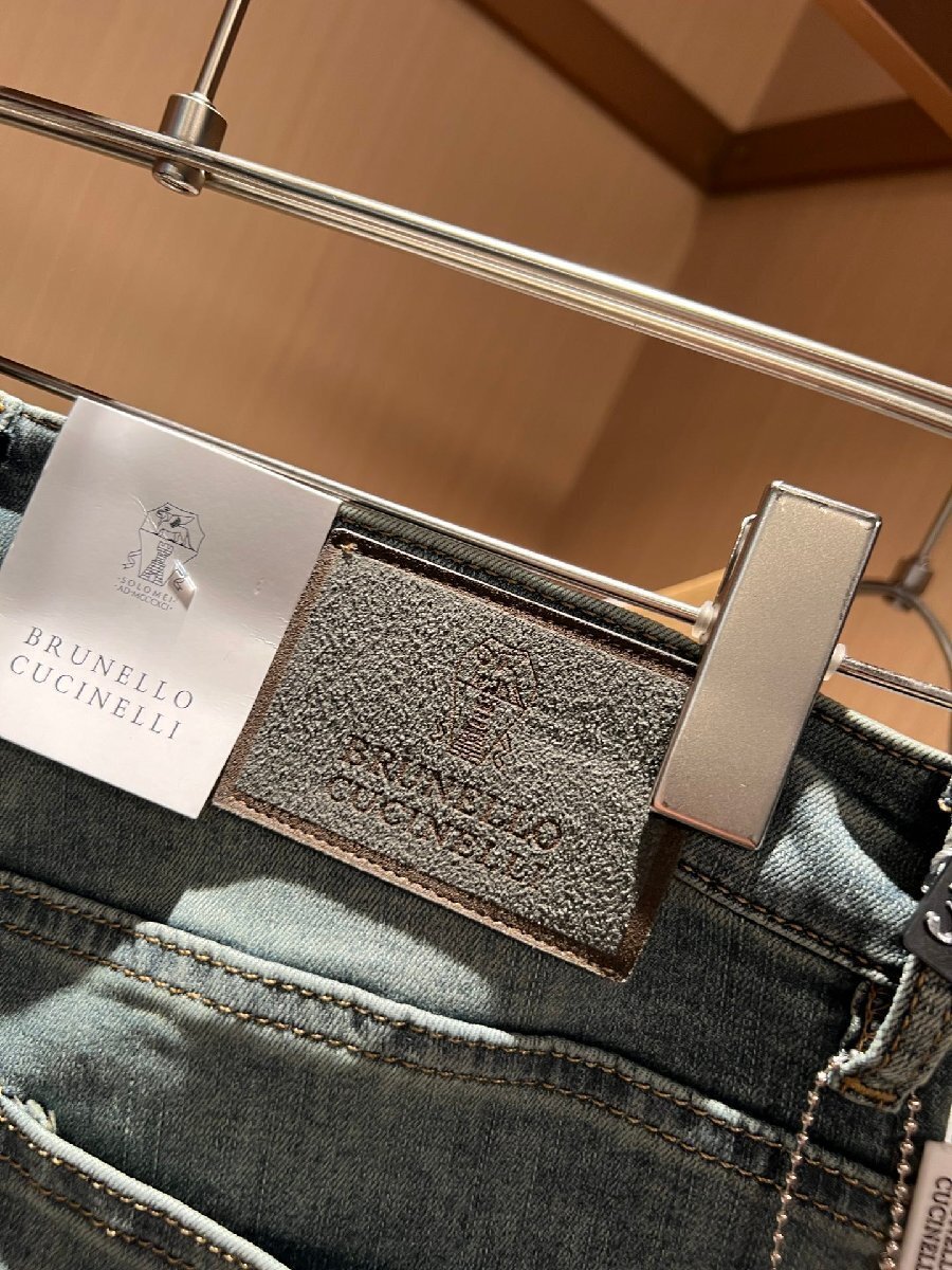 BRUNELLO CUCINELLI ブルネロ クチネリ メンズデニムパンツ　W33　ジーンズ ロング丈　青系 ウォッシュ加工 スリム　ズボン_画像7