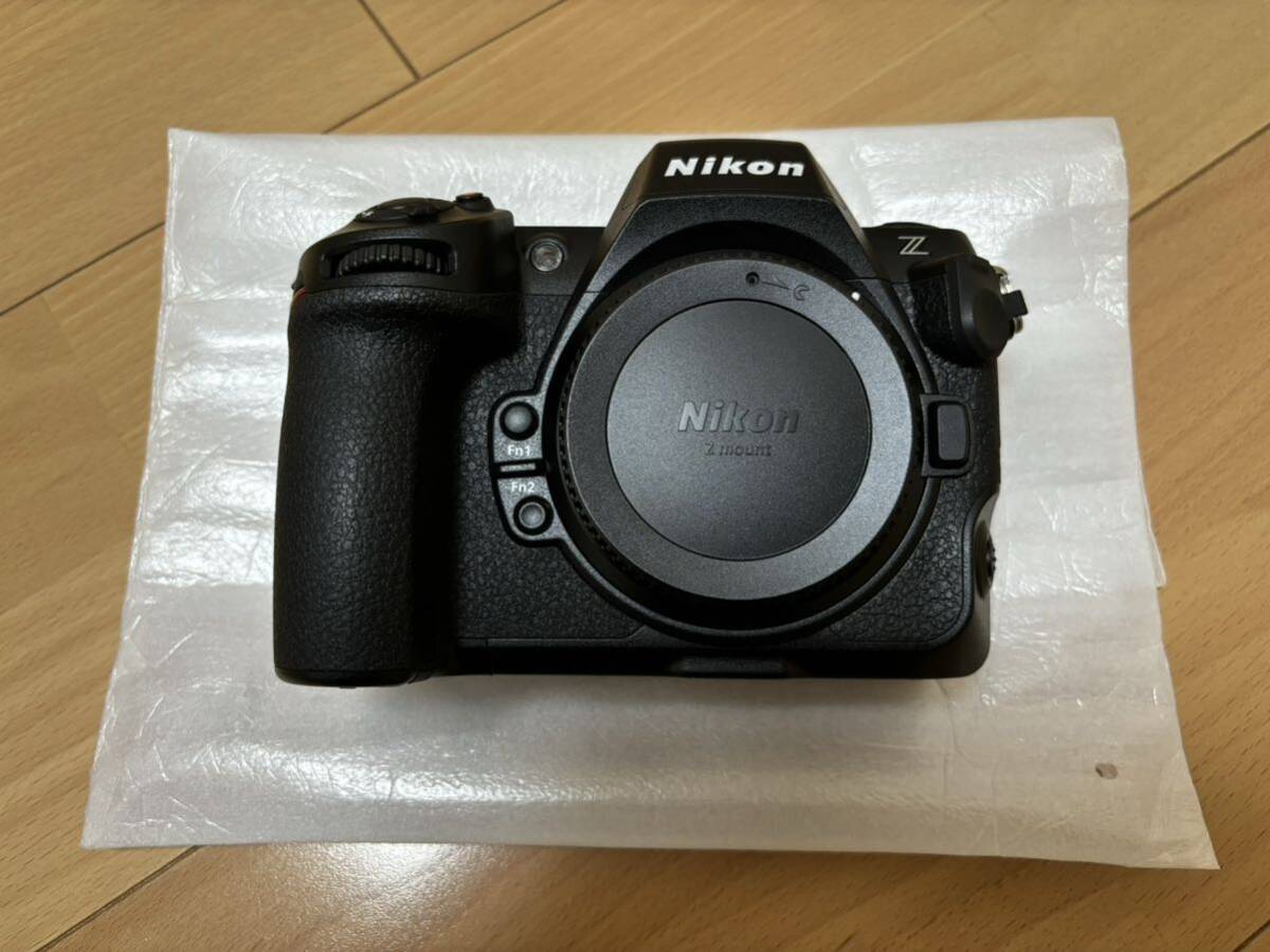 【新品未使用】　ニコン NIKON Z 8 ボディ 35mmフルサイズ FX ミラーレスカメラ_画像2