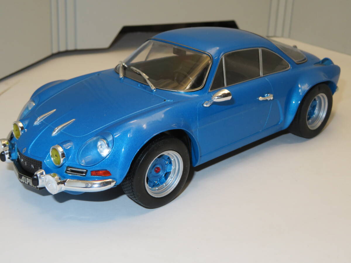 IXO 1/18 18CMC006　ルノー アルピーヌ A 110 1973 ブルー RENAURT ALPINE_画像2