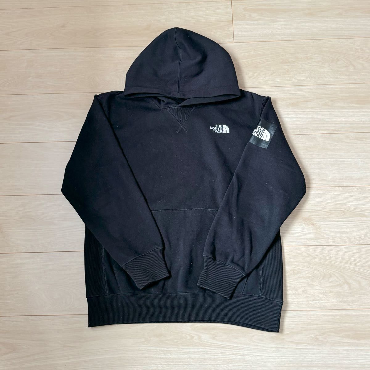 THE NORTH FACE ノースフェイス　Square logo Hoodie スクエアロゴフーディー ブラック