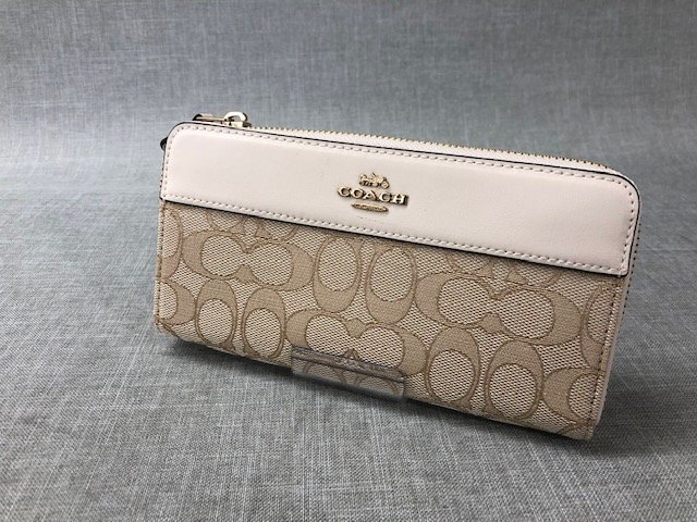 【中古品】状態良品 COACHコーチ ラウンドファスナー長財布　8450 ドン・キホーテ販売証明書付　2021/4/11購入印（管理番号：049104）　_画像2